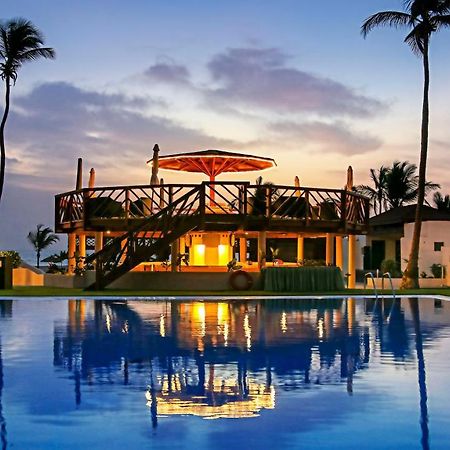 Sunbeach Hotel & Resort Bakau Екстериор снимка
