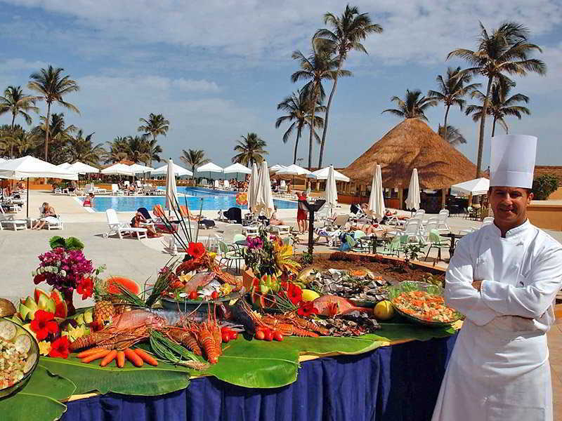 Sunbeach Hotel & Resort Bakau Екстериор снимка