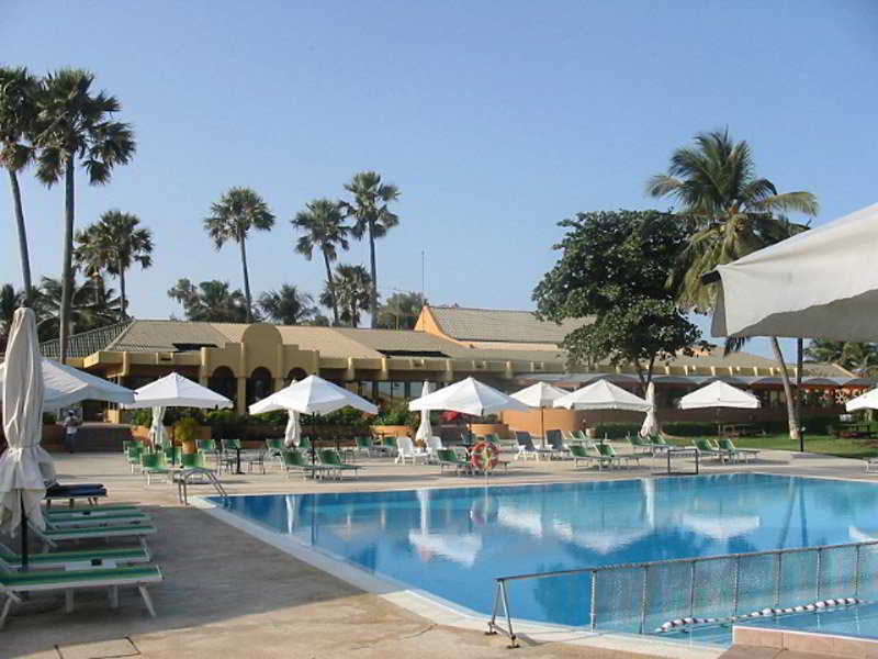 Sunbeach Hotel & Resort Bakau Екстериор снимка