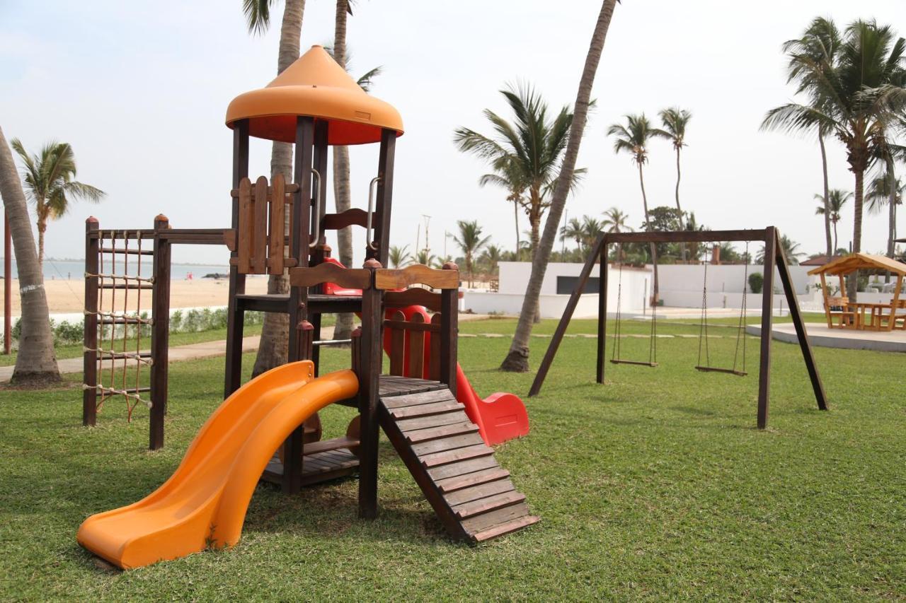 Sunbeach Hotel & Resort Bakau Екстериор снимка