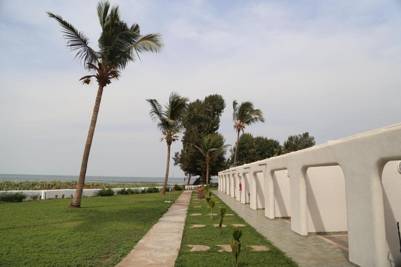 Sunbeach Hotel & Resort Bakau Екстериор снимка